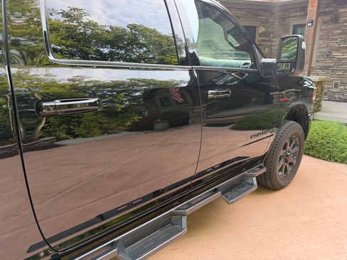 Used 2023 RAM 2500 Laramie w/ Night Edition AWD/4WD image 17