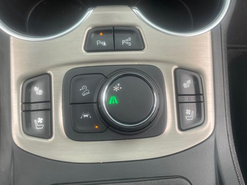 Used 2020 GMC Terrain Denali w/ Denali Premium Package image 12