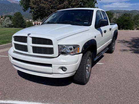 Used 2005 Dodge Ram 1500 Truck SLT AWD/4WD image 1
