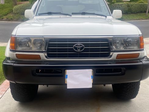 Used 1997 Toyota Land Cruiser AWD/4WD image 1