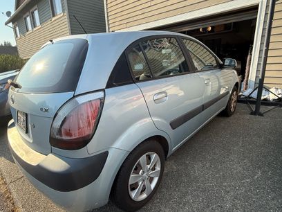 Used 2009 Kia Rio5 w/ PWR Pkg