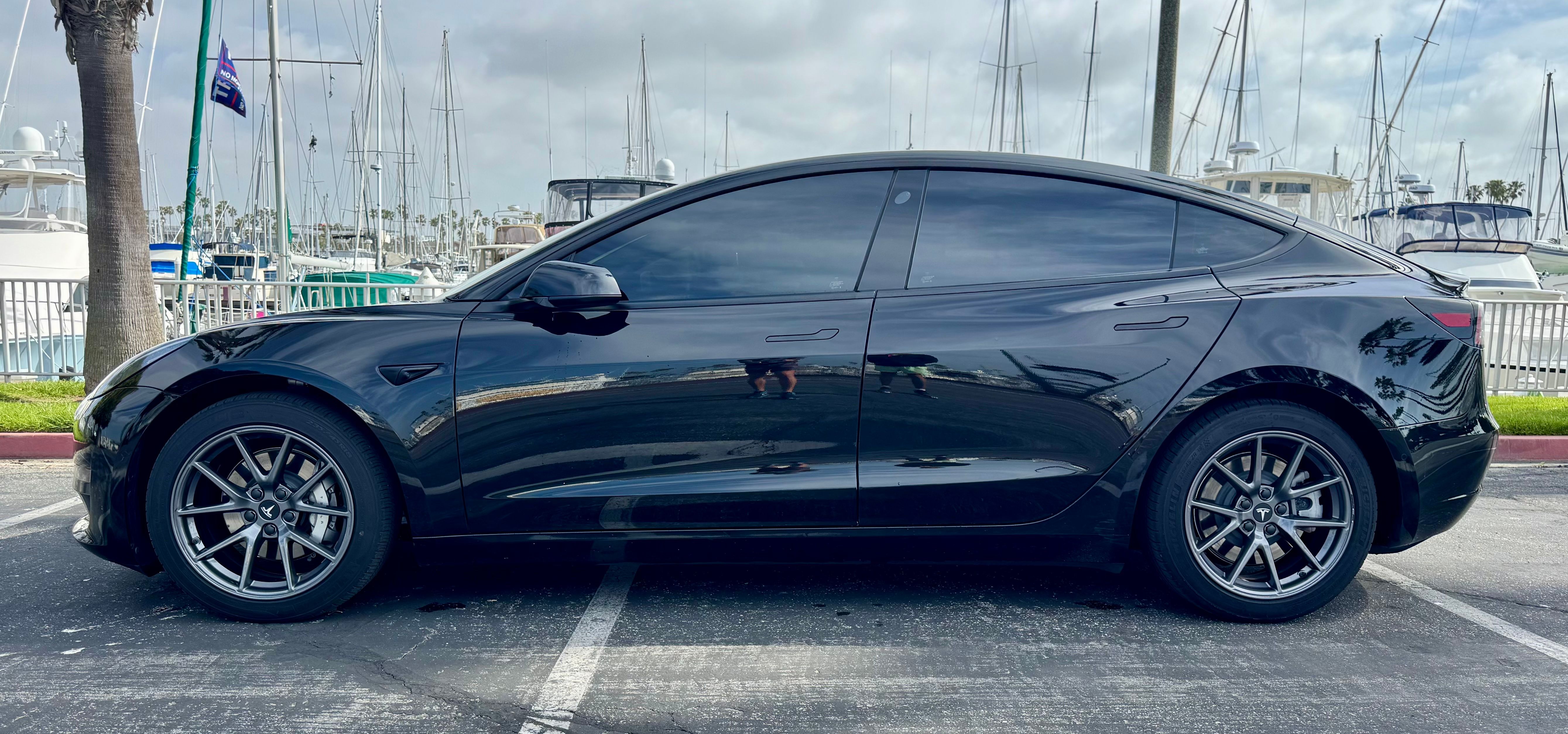 Used 2021 Tesla Model 3 Standard Range Plus RWD image 2