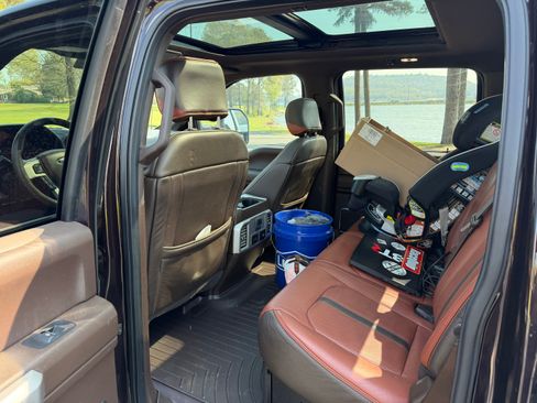 Used 2019 Ford F250 King Ranch w/ King Ranch Ultimate Package image 10