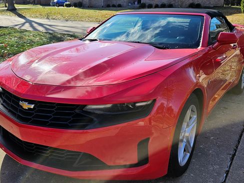 Used 2020 Chevrolet Camaro LT image 18