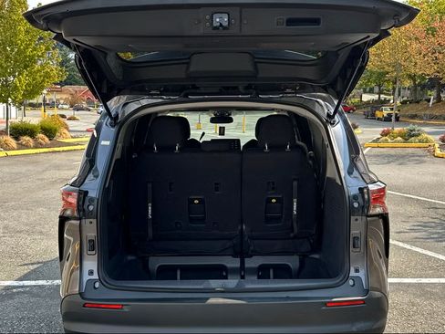 Used 2022 Toyota Sienna LE image 14