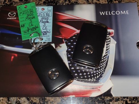 Used 2025 MAZDA MAZDA3 s image 11