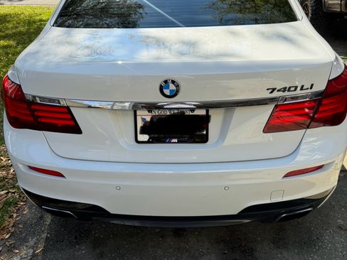 Used 2015 BMW 740Li image 5
