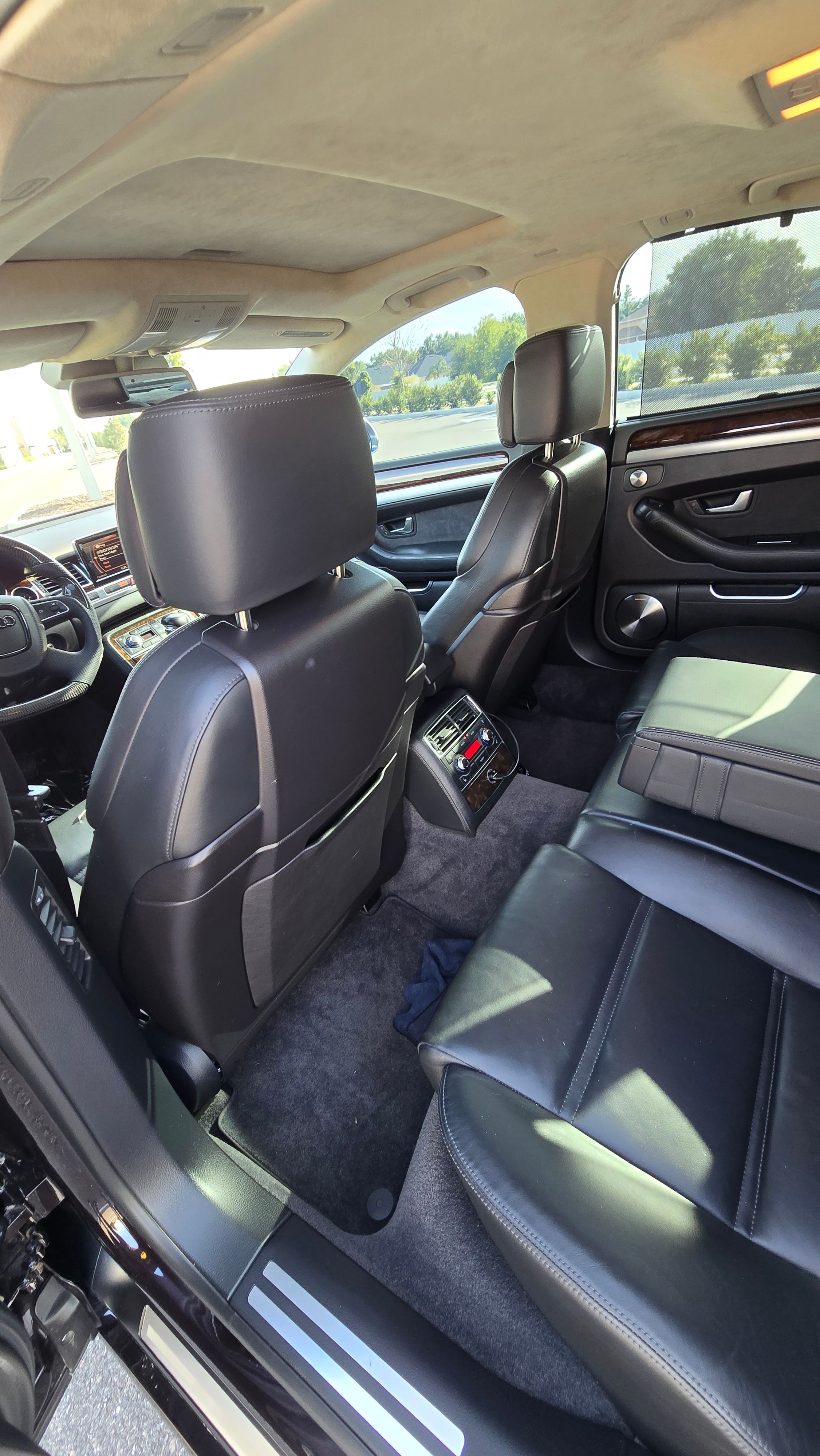 Used 2009 Audi S8 AWD/4WD image 14