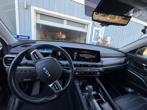 Used 2024 Kia Telluride SX Prestige AWD/4WD image 10