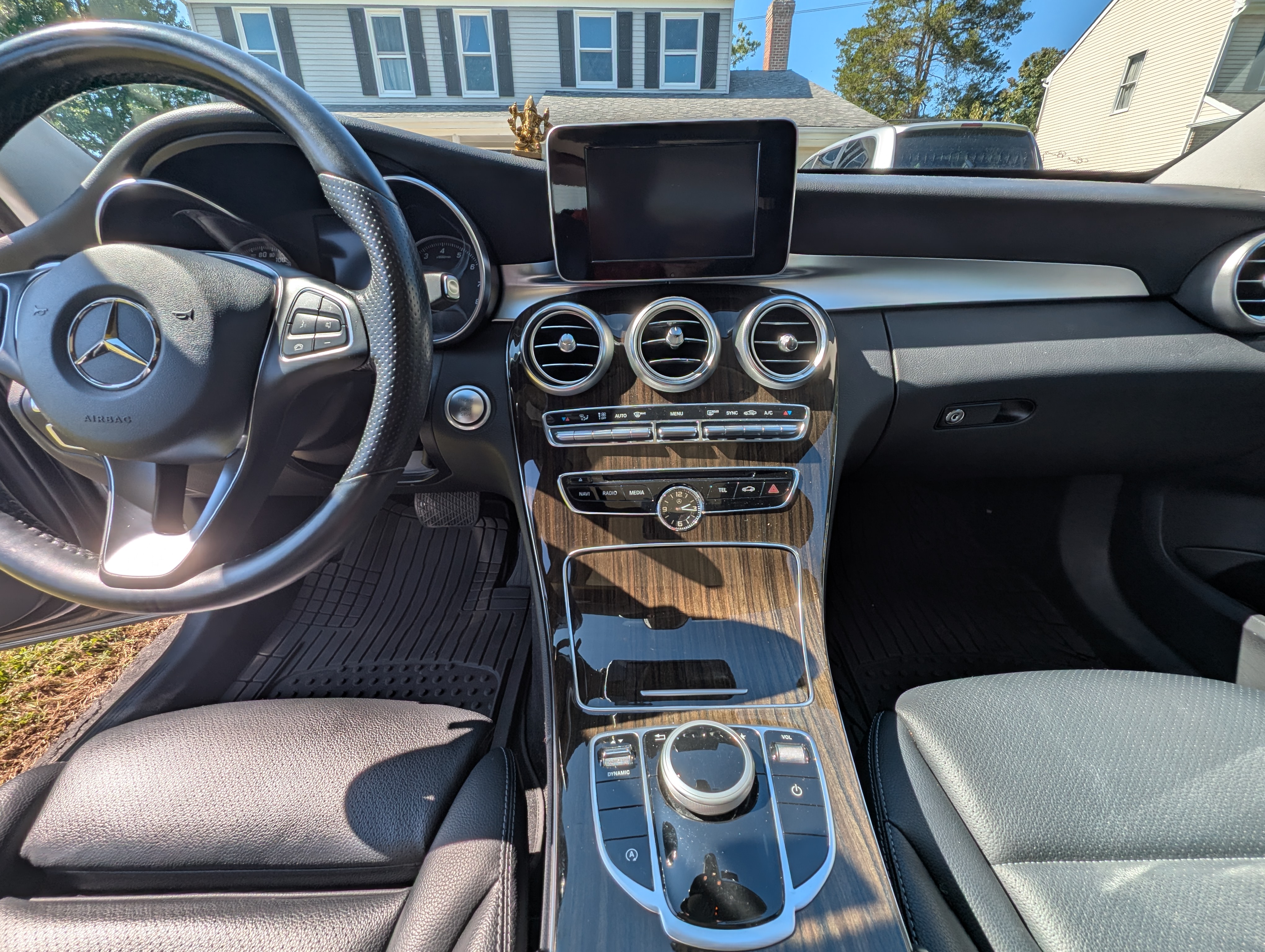 Used 2017 Mercedes-Benz C 300 4MATIC Sedan image 24