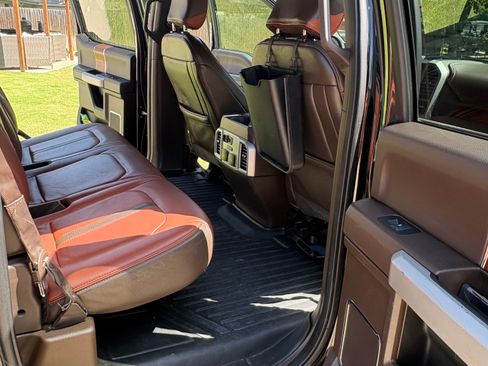 Used 2018 Ford F150 King Ranch w/ Equipment Group 601A Luxury AWD/4WD image 19