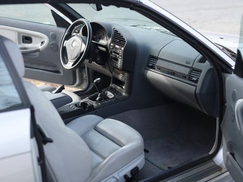 Used 1999 BMW M3 Convertible image 12