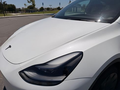 Used 2022 Tesla Model Y Performance AWD/4WD image 14