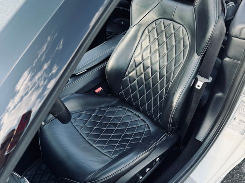 Used 2016 Ferrari California T image 29