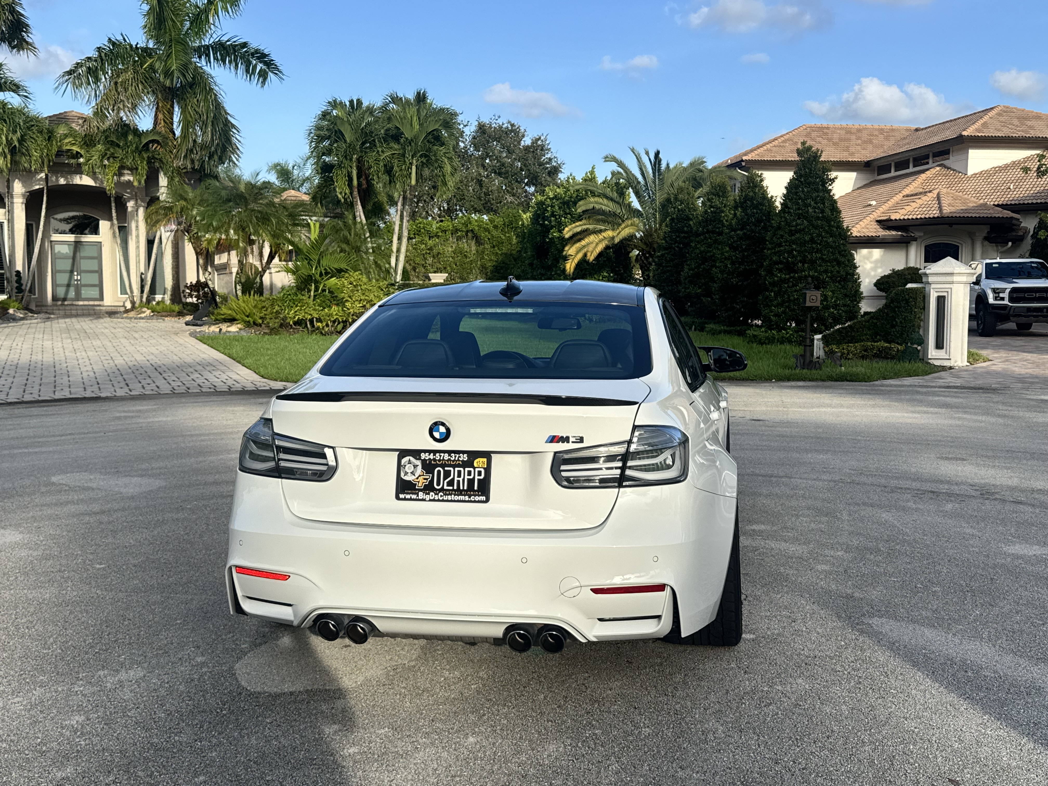 Used 2018 BMW M3 w/ Executive Package RWD image 4