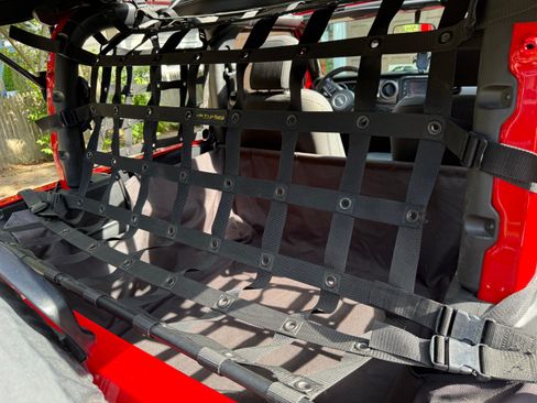 Used 2018 Jeep Wrangler Sport AWD/4WD image 30