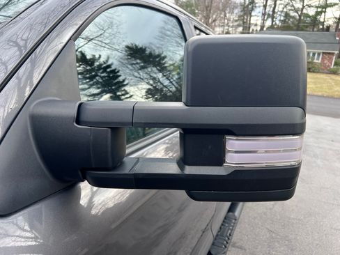 Used 2016 Toyota Tundra SR5 w/ SR5 Upgrade Package image 17