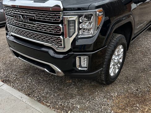 Used 2021 GMC Sierra 2500 Denali w/ Denali Ultimate Package image 2