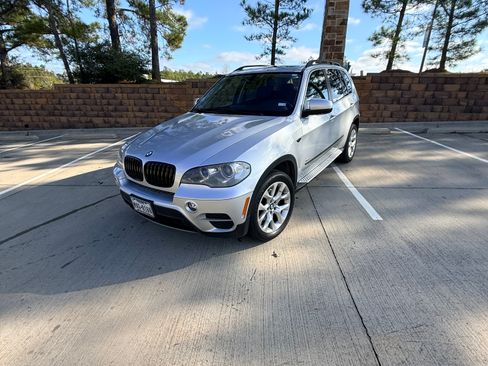 Used 2013 BMW X5 xDrive35i image 2