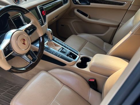 Used 2015 Porsche Macan S image 5