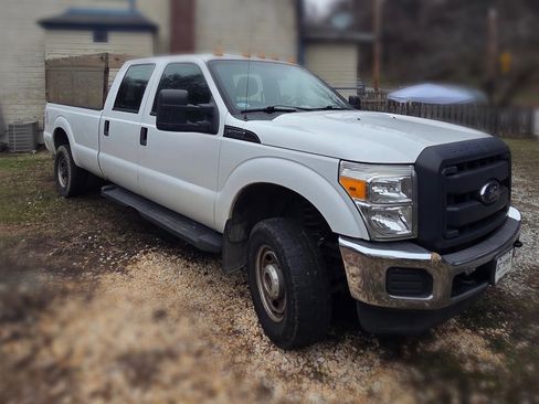 Used 2012 Ford F250 XL w/ Snow Plow Prep Pkg image 7