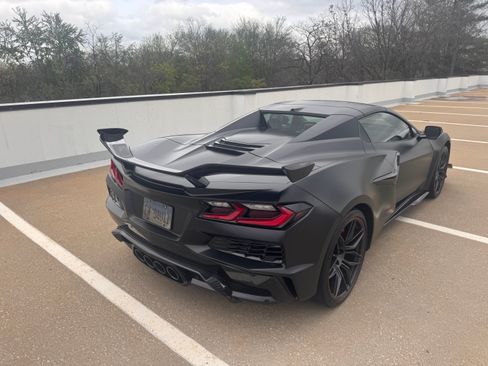 Used 2024 Chevrolet Corvette Z06 image 8