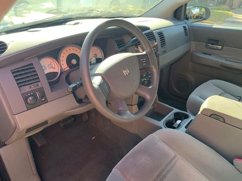 Used 2004 Dodge Durango SLT image 8