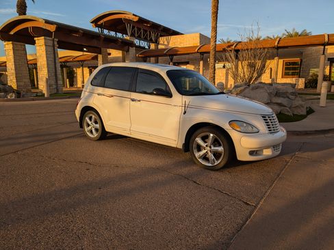 Used 2003 Chrysler PT Cruiser GT image 2