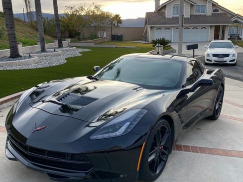 Used 2019 Chevrolet Corvette Stingray Coupe w/ 3LT Preferred Equipment Group image 2