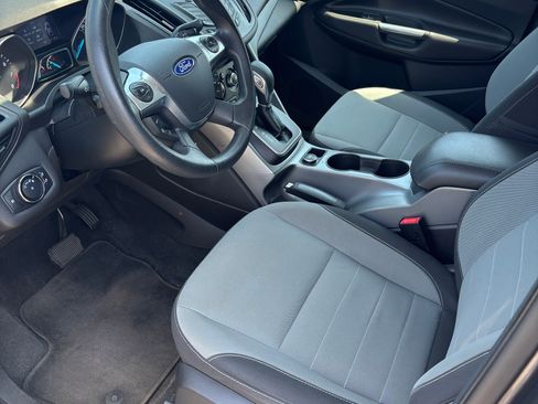 Used 2014 Ford Escape SE FWD image 4