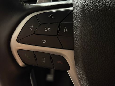 Used 2015 Jeep Grand Cherokee High Altitude image 15