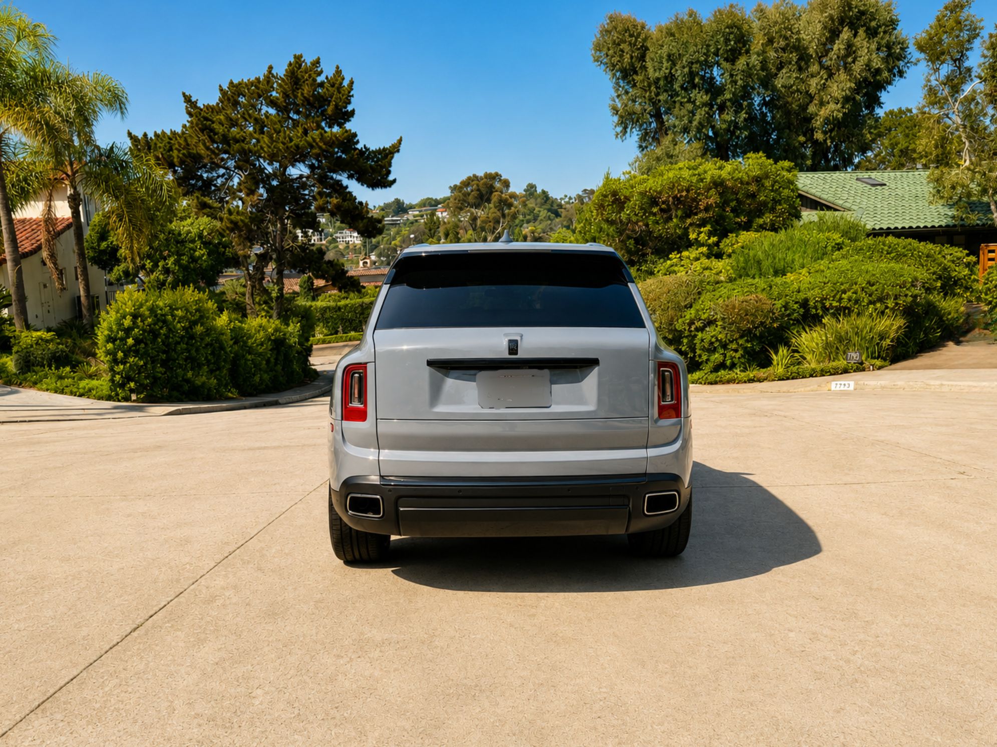 Used 2023 Rolls-Royce Cullinan AWD/4WD image 16