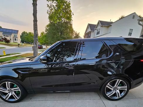 Used 2023 Land Rover Discovery HSE R-Dynamic image 5