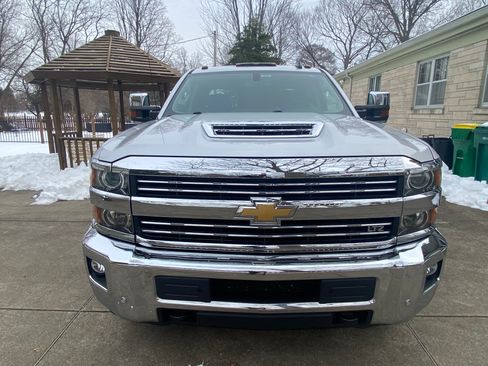 Used 2017 Chevrolet Silverado 3500 LTZ w/ Duramax Plus Package image 21