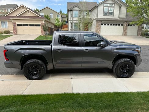 Used 2025 Toyota Tundra Platinum w/ Tow Tech Package AWD/4WD image 1