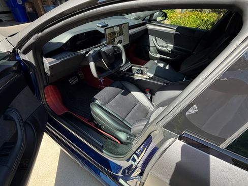 Used 2022 Tesla Model S AWD/4WD image 13
