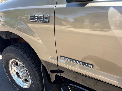 Used 2002 Ford F250 4x4 Crew Cab Super Duty image 9