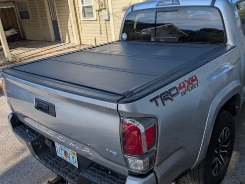 Used 2023 Toyota Tacoma TRD Sport w/ Advanced Technology Package image 5