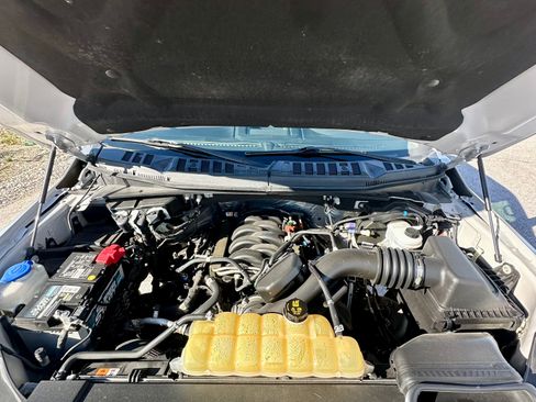 Used 2019 Ford F150 XLT w/ Equipment Group 302A Luxury image 9