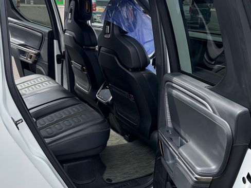 Used 2024 Rivian R1T Adventure AWD/4WD image 14