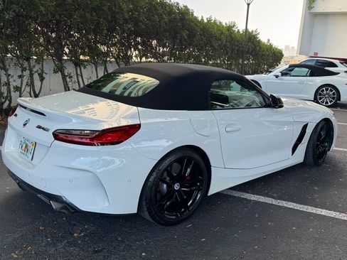 Used 2022 BMW Z4 M40i w/ Premium Package RWD image 5