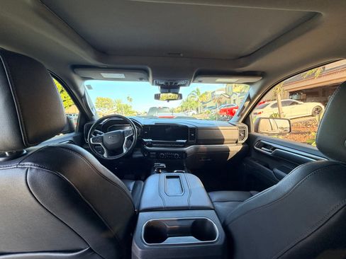 Used 2022 Chevrolet Silverado 1500 LT Trail Boss w/ LT Trail Boss Premium Package image 14