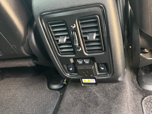 Used 2014 Jeep Grand Cherokee Summit AWD/4WD image 9