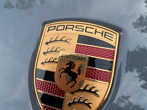 Used 2025 Porsche Cayenne Turbo GT AWD/4WD image 19