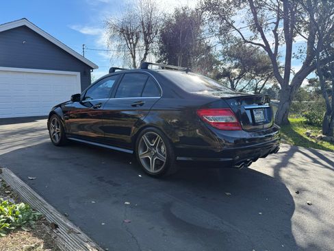 Used 2010 Mercedes-Benz C 63 AMG Sedan image 11