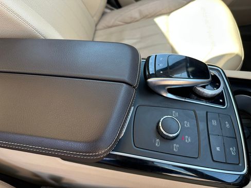 Used 2017 Mercedes-Benz GLS 450 4MATIC image 18