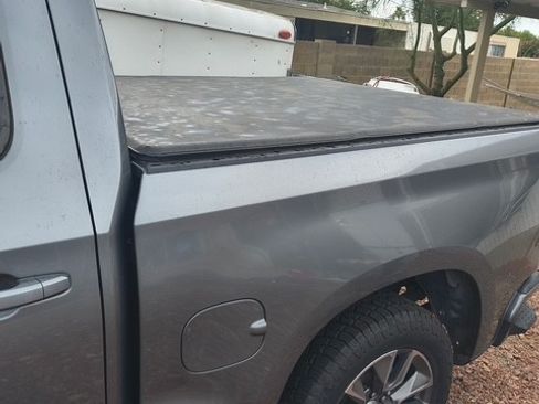 Used 2021 Chevrolet Silverado 1500 RST w/ Z71 Off-Road Package image 4