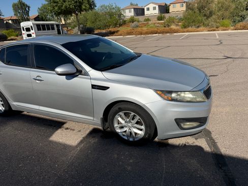 Used 2013 Kia Optima LX FWD image 6