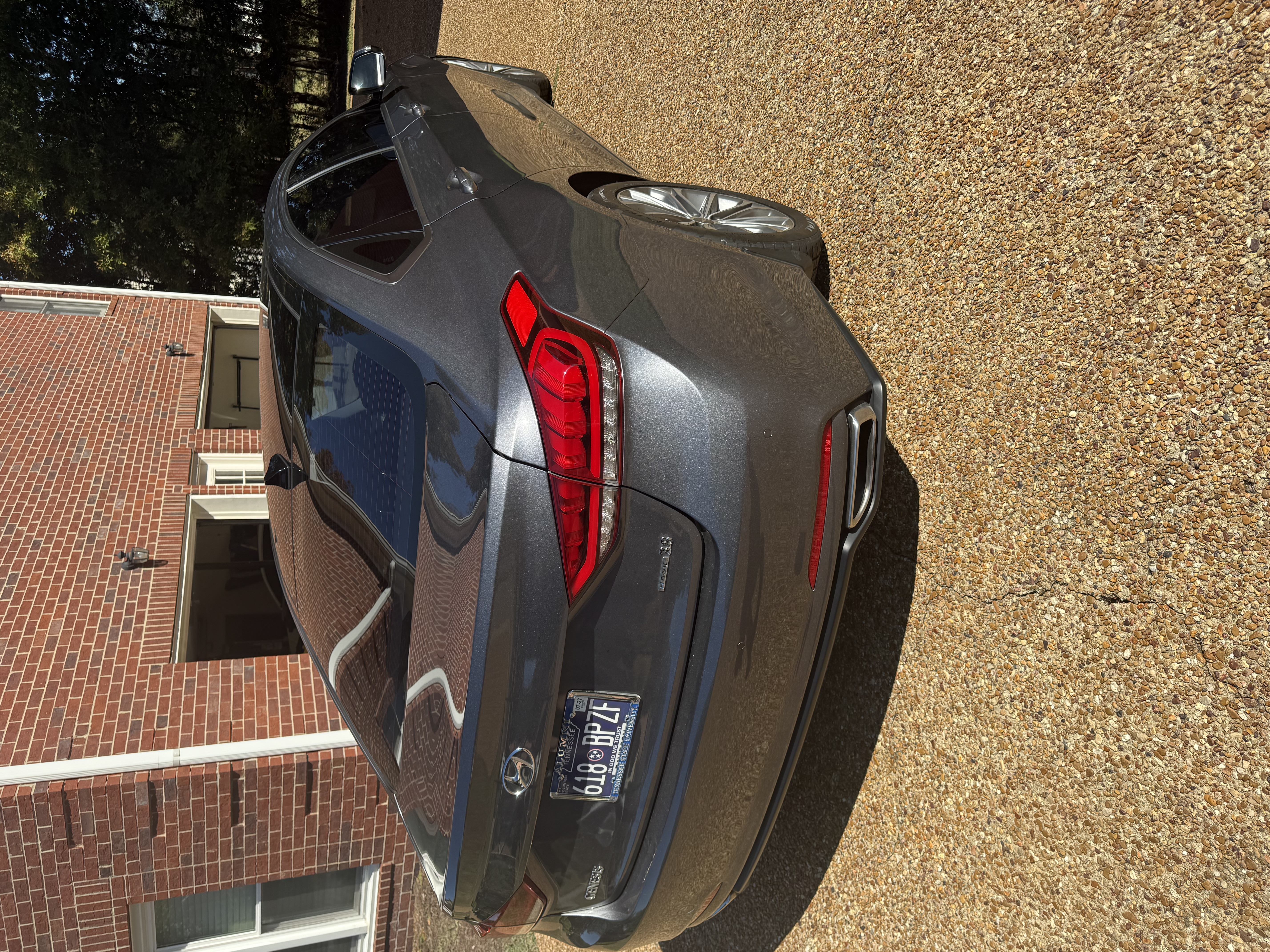 Used 2016 Hyundai Genesis 3.8 w/ Option Group 02 AWD/4WD image 5