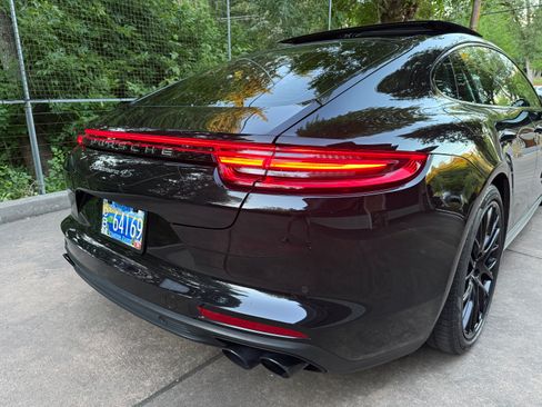 Used 2018 Porsche Panamera 4S AWD/4WD image 12
